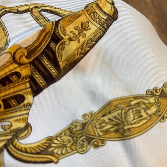 Hermès Grand Uniforme Silk Scarf - Picture 8 of 11